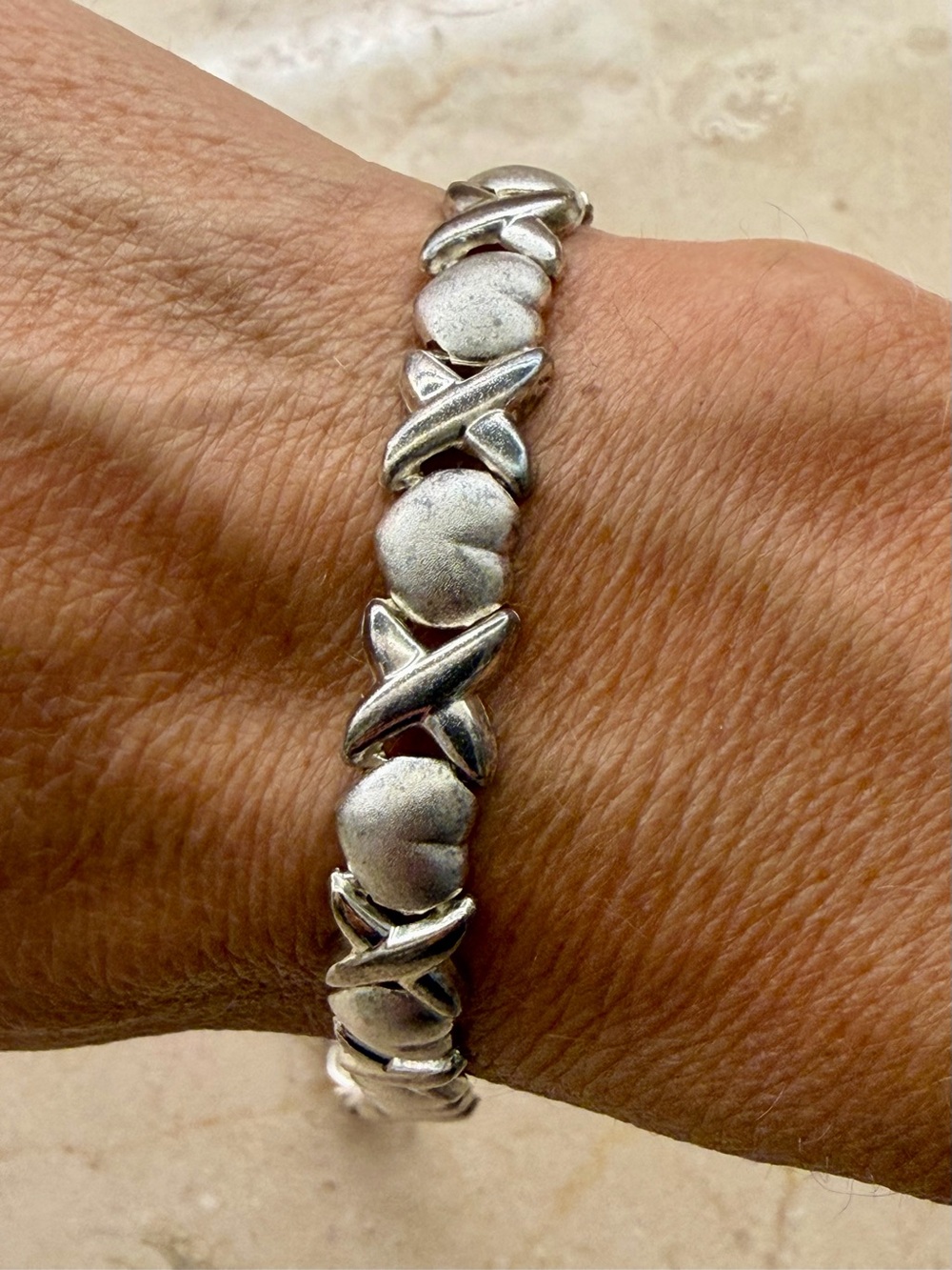 Vintage Signed NF 925 Sterling Silver Hugs Kisses XOXO Heart Link Bracelet 7.25"